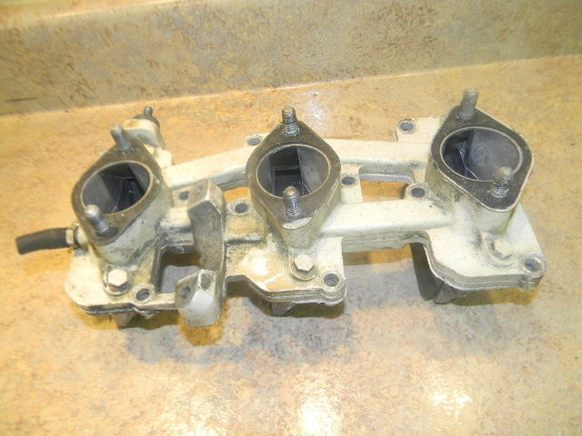 Chrysler 1972 Intake Manifold W/ Reeds 85 HP 857HD