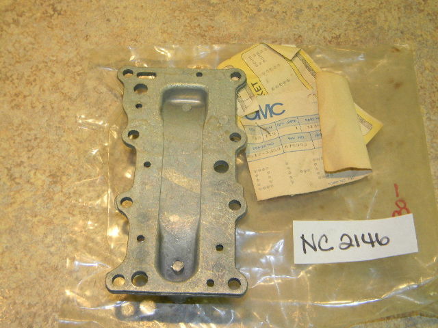 NOS OMC Johnson Evinrude Outboard Inner Exhaust Cover