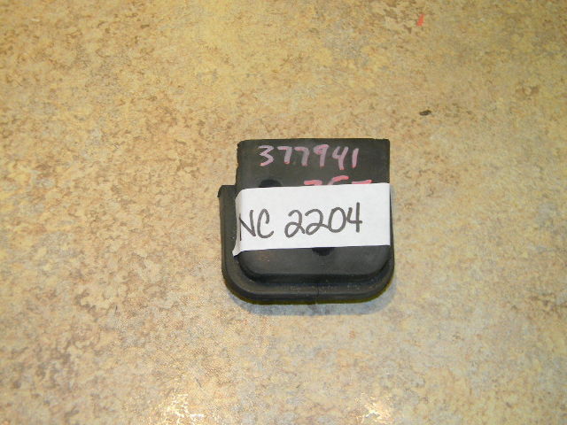 NOS Johnson Evinrude Outboard Control Cable Rubber Grommet