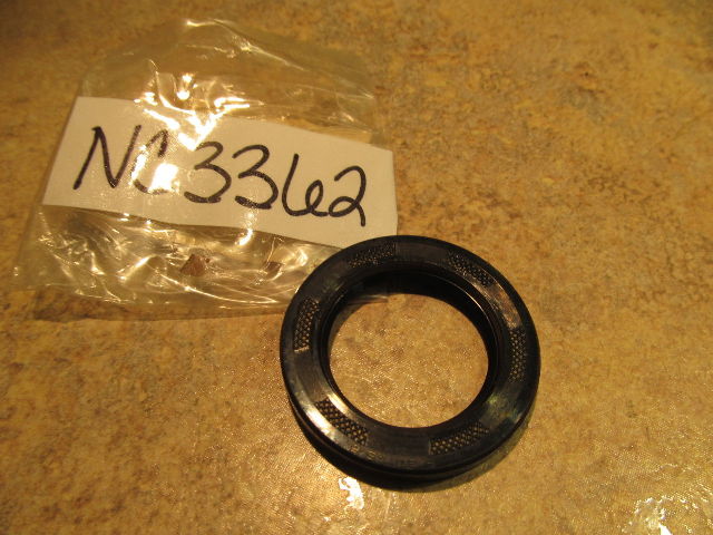NEW NOS Suzuki 30 x 45 x 6 Oil Seal