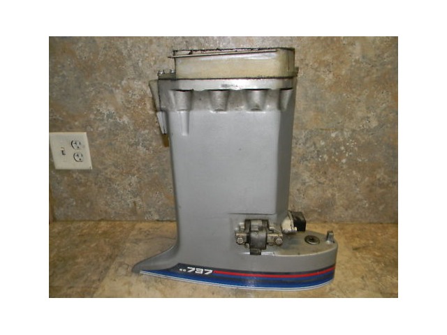 1973 - 1979 1980 1981 Johnson Evinrude 20" L Exhaust Housing 50 55 60 HP