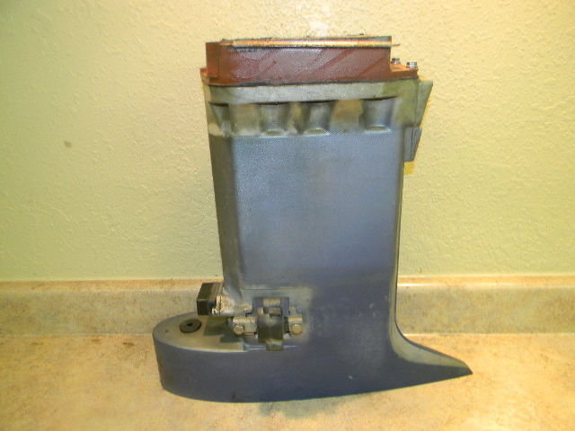 1973 - 1980 1981 Johnson Evinrude 20" L Exhaust Housing 50 55 60 HP
