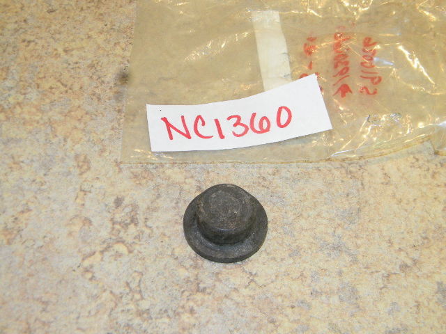 NOS Polaris Snowmobile ATV Piston and Seal Kit