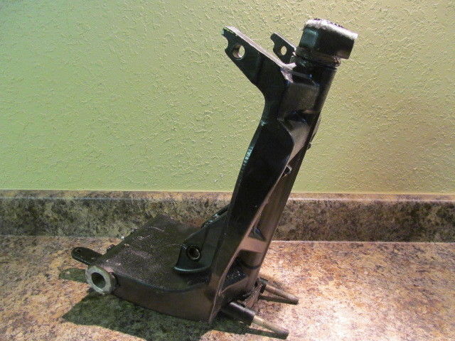Mercury 1971 - 1985 1986 1987 1988 1989 1990 Swivel Bracket 45 50 60 65 70 HP