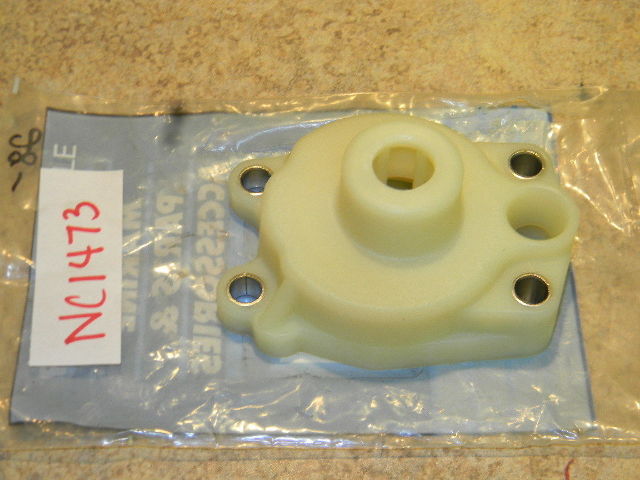 NOS Quicksilver Yamaha Mariner Outboard Water Pump Cover