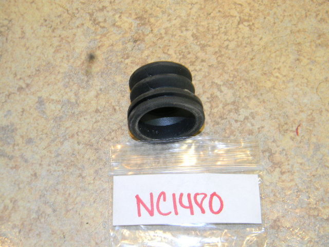 NOS OMC Johnson Evinrude Throttle Cable Grommet