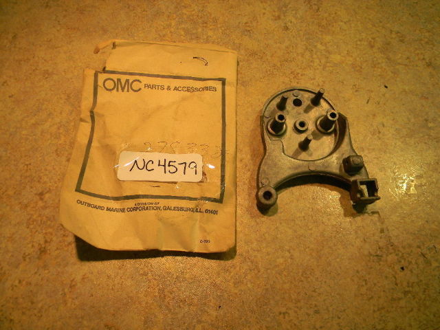 NEW! 1968 Johnson Evinrude OMC Carburetor Linkage Support Cover 18 HP