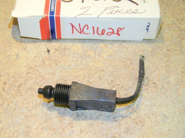 NOS OMC Johnson Evinrude Ignition Cutoff Switch Assembly