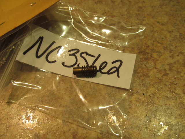 NEW NOS OMC Johnson Evinrude Oricfice Plug 315140