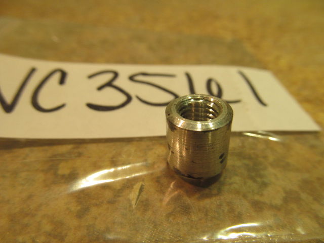 NEW NOS OMC Johnson Evinrude Needle Valve Bushing 303939