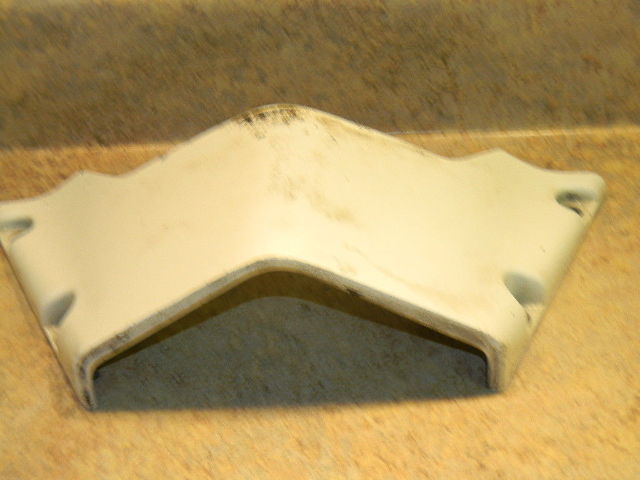 320639 Johnson Evinrude 1976-1979 Exhaust Housing Cover 85 100 115 140 150 + HP