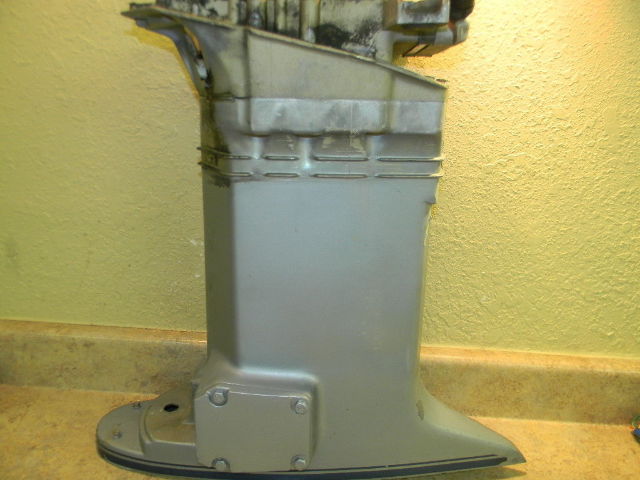 Johnson Evinrude 1976-98 Exhaust Housing 392171 85 88 90 100 + HP