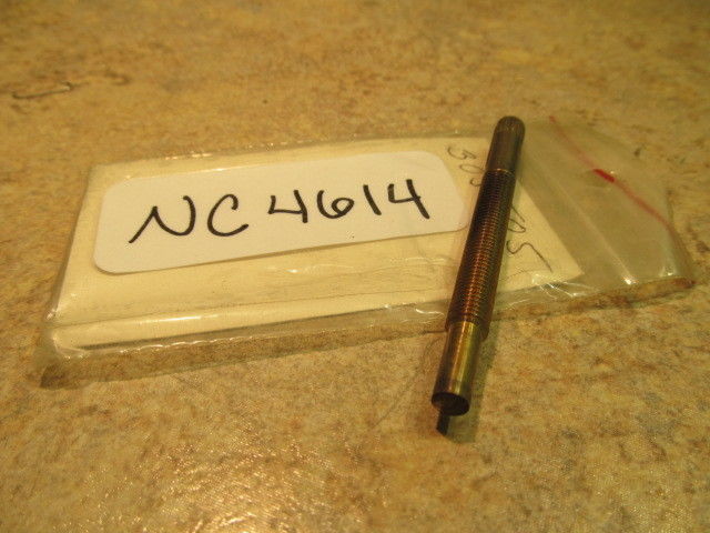 New Johnson Evinrude OMC Needle Valve 305505