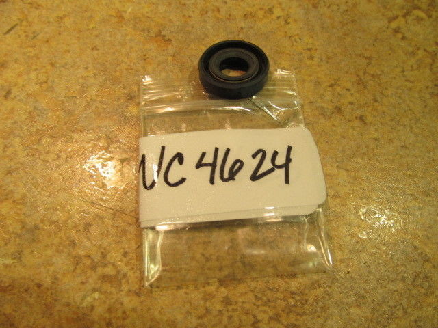 New Mercury Quicksilver Oil Seal 26-96063 897153