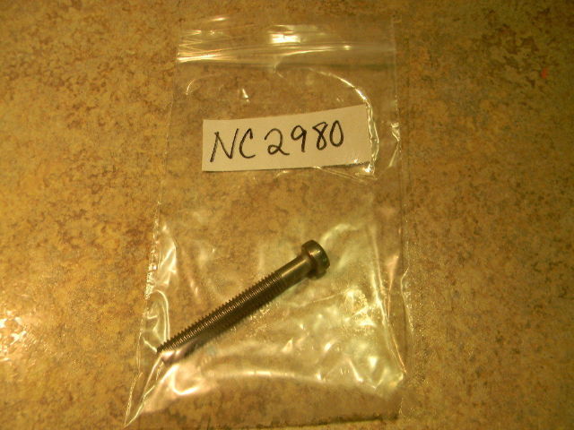 NEW Johnson Evinrude Marine Screw 303898