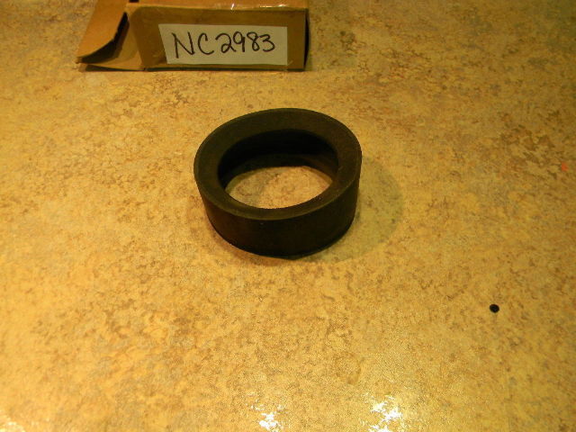 NEW old stock Mercury Marine Outboard Rubber Mount 31578