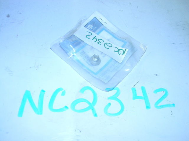 NEW Mercury Oil Plug 953683