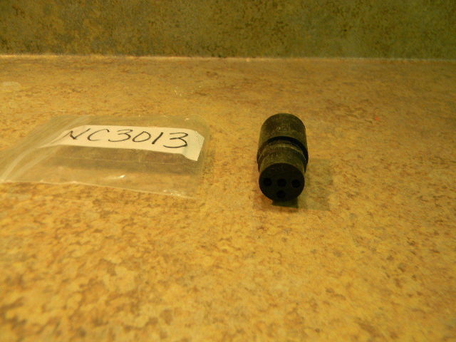 NEW OMC Johnson Evinrude Connector 512750