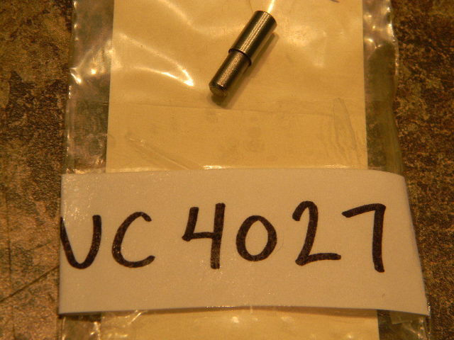 New Johnson Evinrude OMC Pivot Shaft Keeper 317792