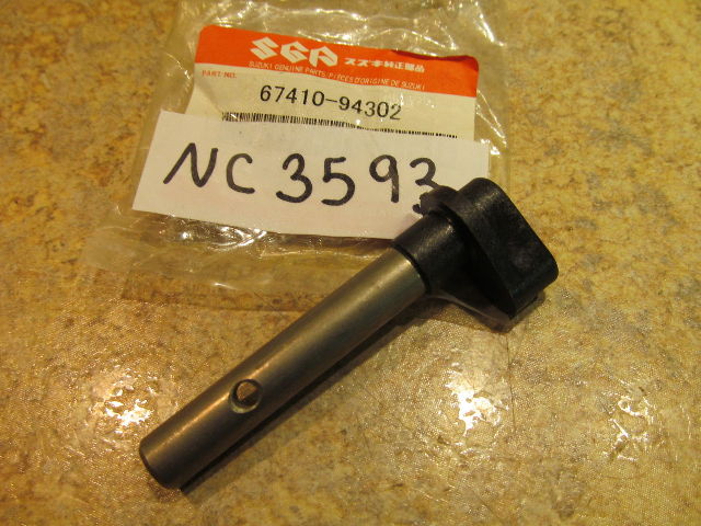 NEW NOS Suzuki Throttle Shaft 67410-94302