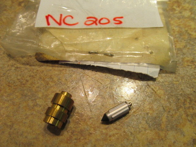 NEW Yamaha Mariner valve kit 98907M