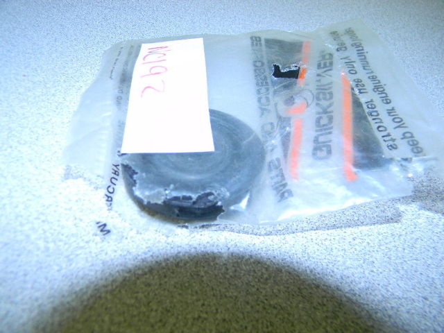 NEW Mercury Mariner seal 96401