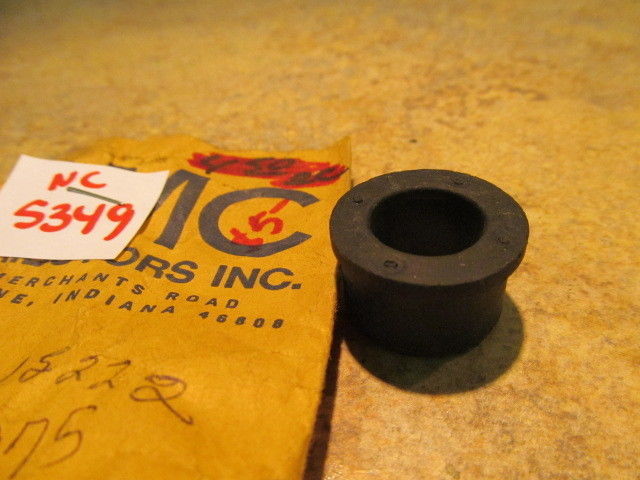 NEW OMC Shock Absorber Bushing 1975 65 135 hp 315222
