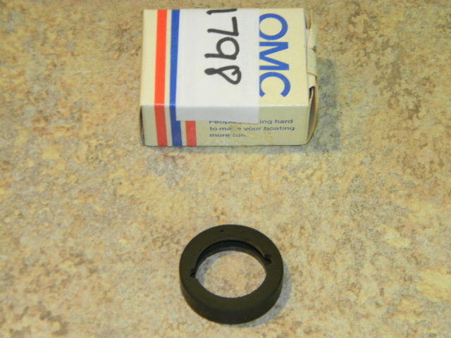NOS Johnson Evinrude and OMC Outboard Seal 302036