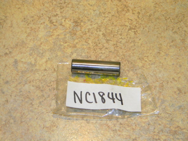 NOS Suzuki Marine Outboard Piston Pin 12151-28001