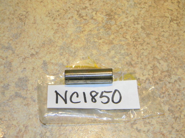 NOS Suzuki Marine Outboard Piston Pin 12151-25000