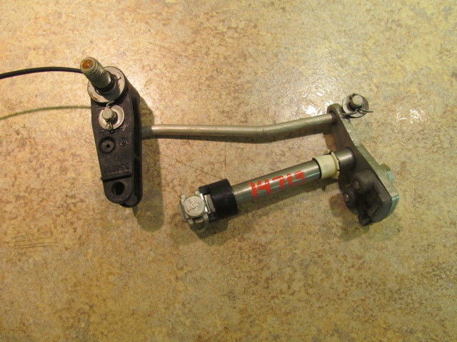 334057 Johnson Evinrude 1989-2005 Shift Linkage & Lever 30 40 48 50 HP