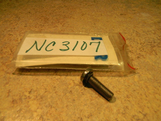 NEW Johnson Evinrude Screw 308211