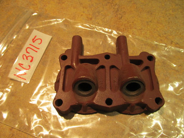 NEW Johnson Evinrude Cylinder Head 319336