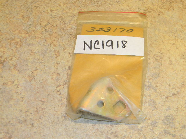 NOS OMC Johnson Evinrude Motor Cover Rear Hook 323170