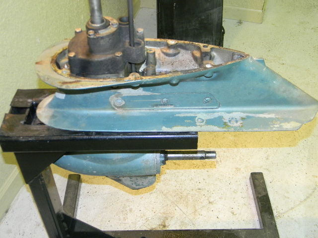 Johnson Evinrude lower unit 1966 60 HP Short Shaft