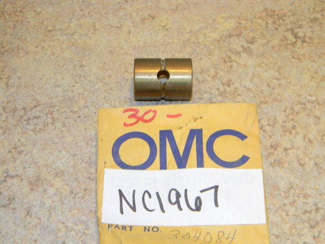NOS OMC Johnson Evinrude Outboard Bushing 304084