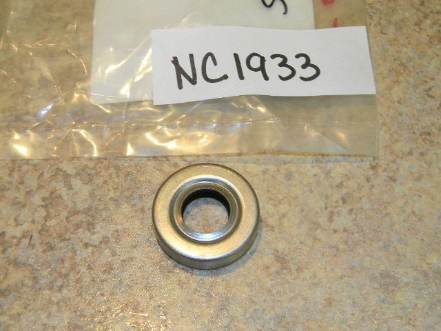 NOS OMC Johnson Evinrude Outboard Propeller Shaft Seal 325632