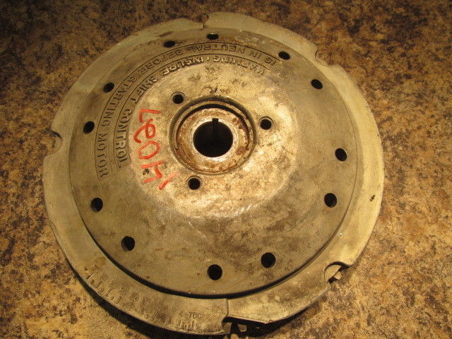 FRESHWATER! 1976-1977 Johnson Evinrude Flywheel Assembly 581537 0581537 55 HP