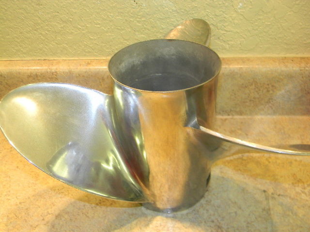 Mercury Left counter rotation Stainless steel propeller 14-1/2 X 23