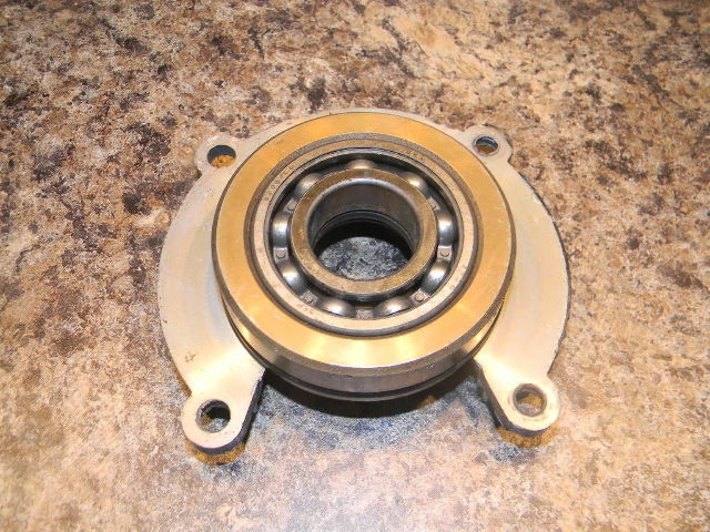 5826A2 C# 1160-5825C Mercury 1976-97 Upper End Cap 30 JET 40 45 50HP