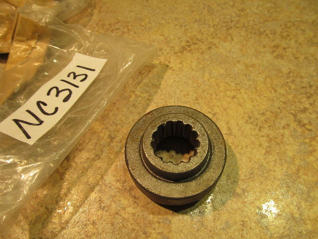 NEW old stock Suzuki Propeller Bushing 57632-95305