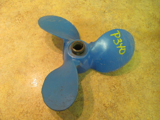 Columbian Blue Plastic Propeller L-3 L-6 3224509