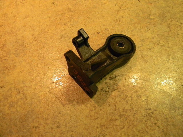 327196 Johnson Evinrude 1980-2005 Front Starboard Support 35 40 45 48 50 55 + HP