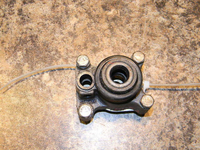 Johnson Evinrude Impelller Housing & Seal 388289 1977 - 1992 10 15 HP