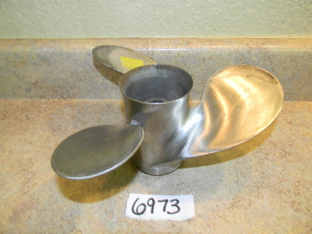 Yamaha Mariner 30 HP Stainless Steel Propeller 10 x 9 88166A4 10S 1980-1990