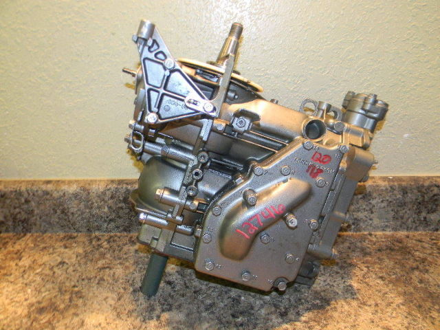 Mercury Mariner 25 30 HP Complete Powerhead 1980-88