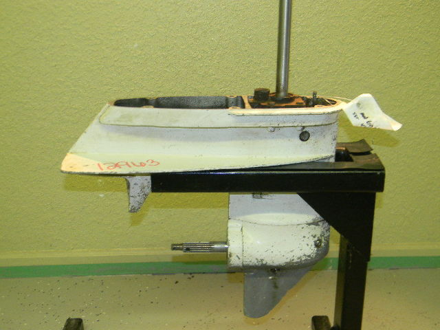 Chrysler Lower Unit 55 60 HP Long Shaft Serial Number 4231