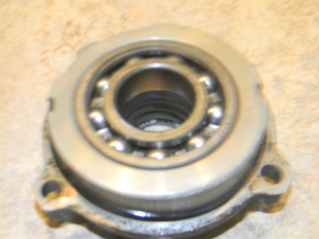 Mercury lower end cap 9812A8 1998-2006 40 50 HP