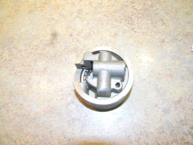 Johnson Evinrude bearing housing 389455 1979-06 90-235 HP 10447