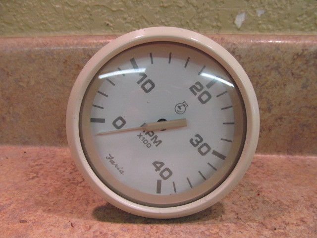 Faria Tachometer White TD9641A